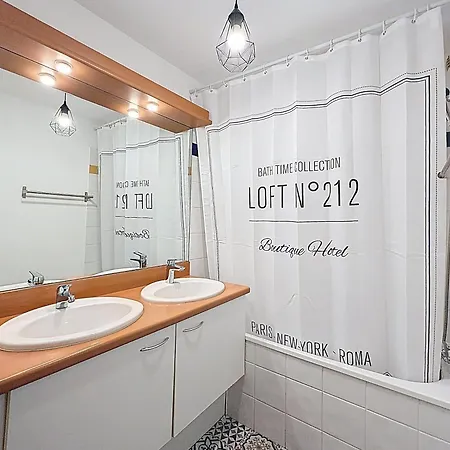 Magnifique T3 - A Proximite Des Remparts - Piscine * איגוס-מורטס